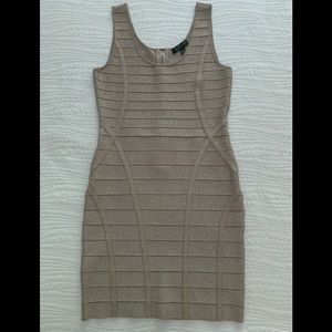 Dress INC size M color gold